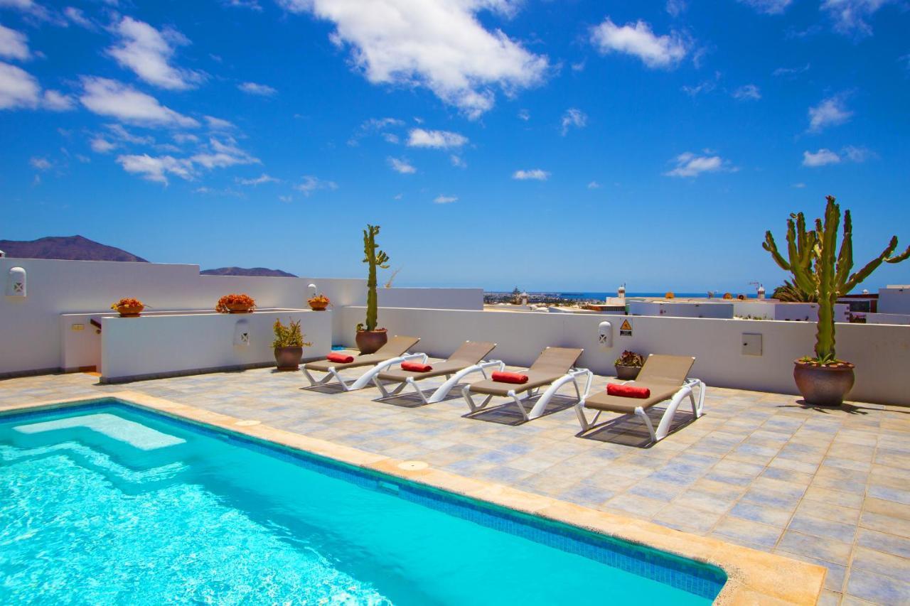 Las Chimeneas Playa Blanca  Exterior photo